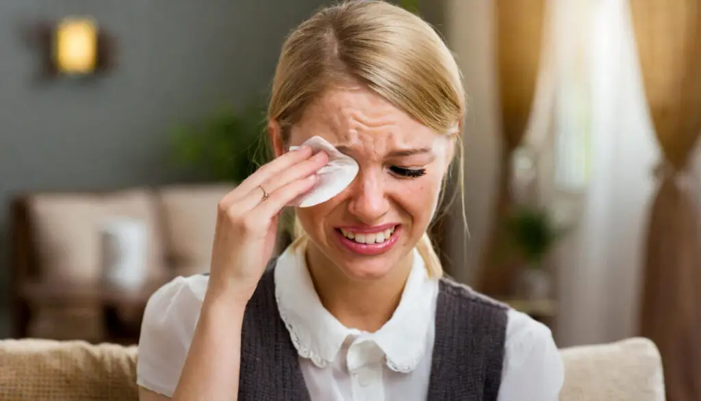 צריבה בעיניים